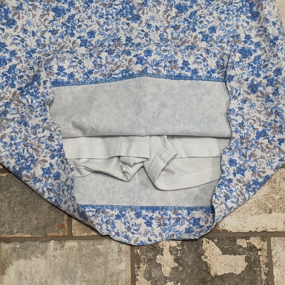 Counterparts Women's 12 Blue White Floral Skort - Picture 4 of 7